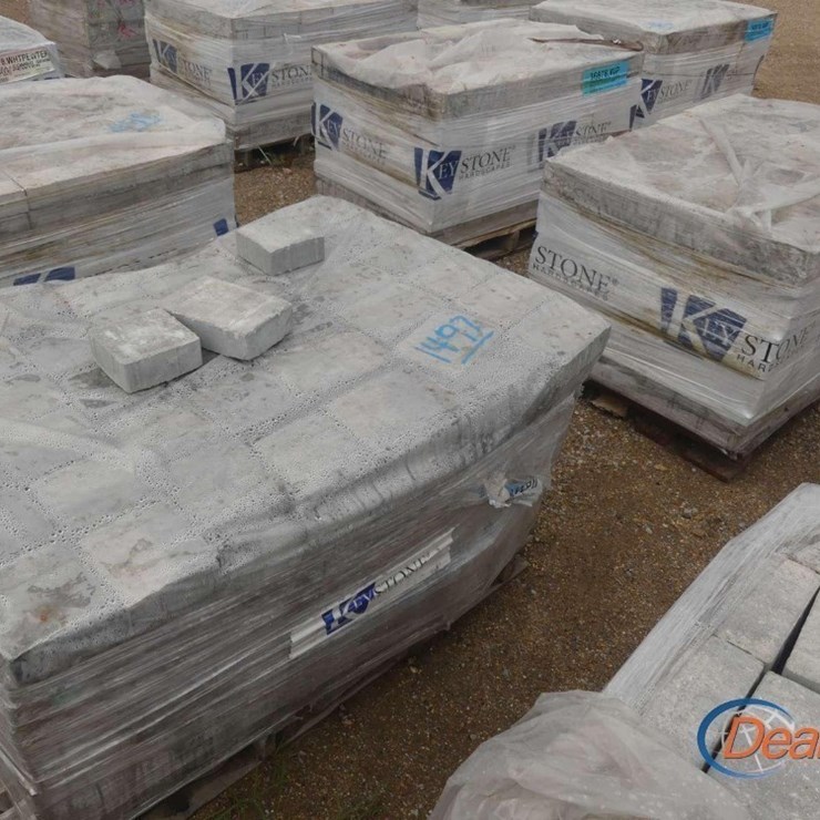 (2) PALLETS OF ASSORTED PAVING STONES