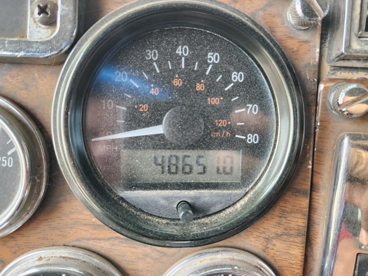 1999-peterbilt-379-image-53
