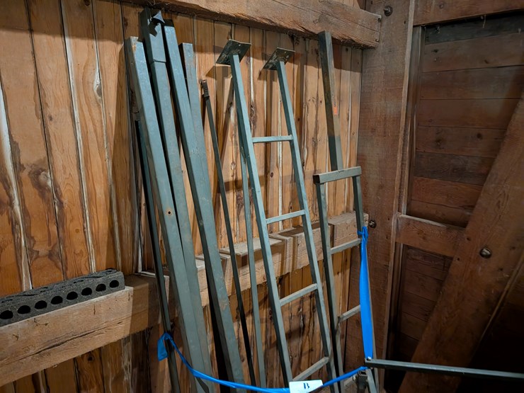 #3036-•-tripod-deer-stand-image-3