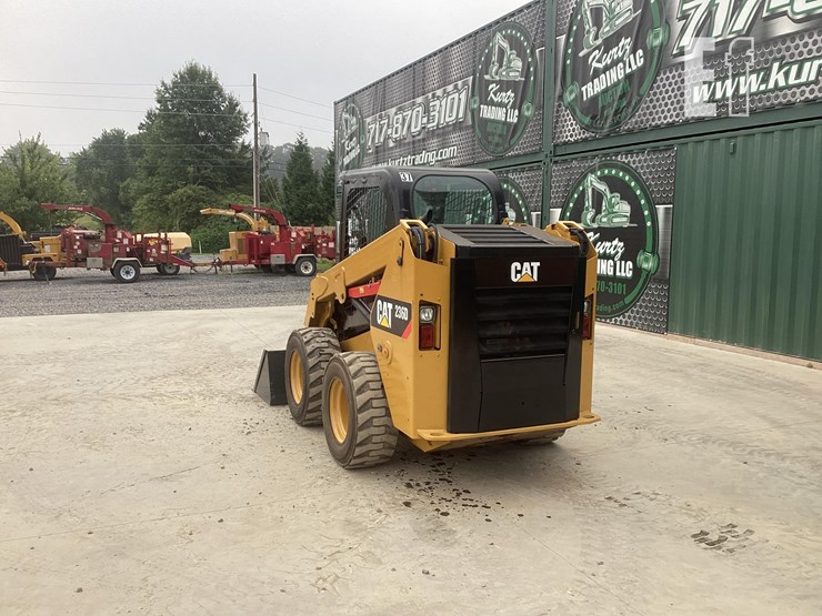 2019-caterpillar-236d-image-2