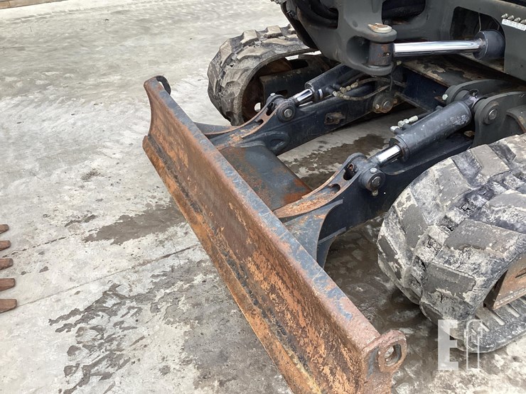 2018-bobcat-e85-image-10