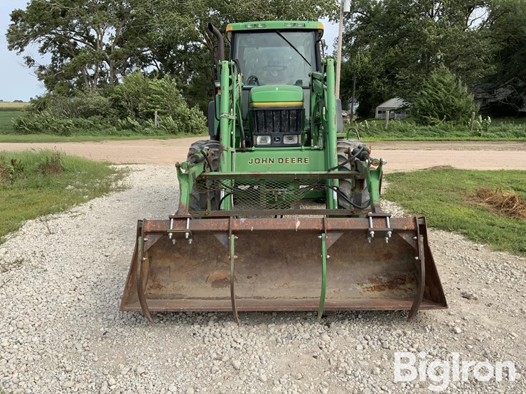 1993-john-deere-7600-image-2