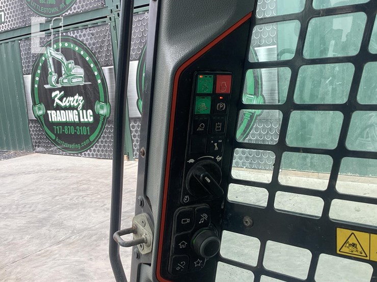 2021-bobcat-t66-image-16