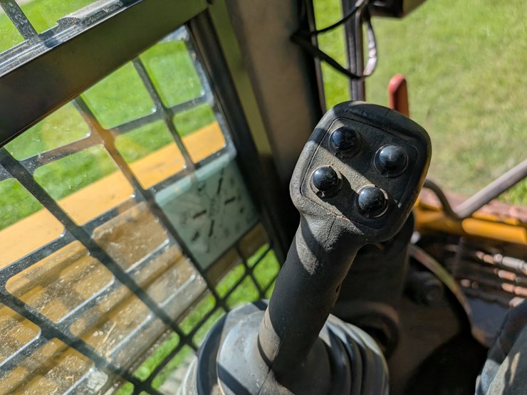caterpillar-257d-image-21