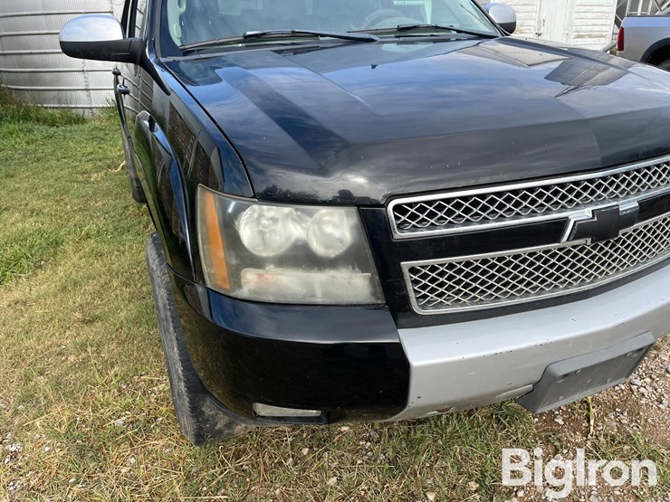 2007-chevrolet-tahoe-image-11