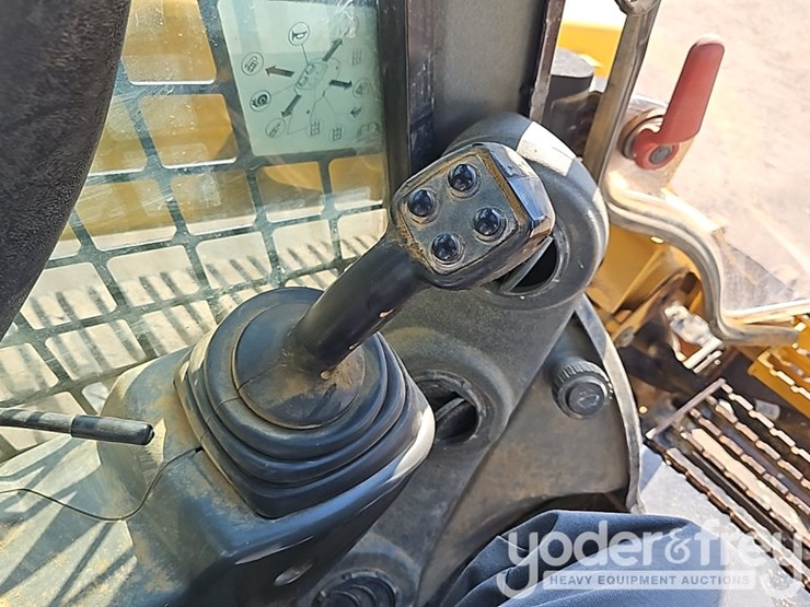 2016-caterpillar-289d-image-25