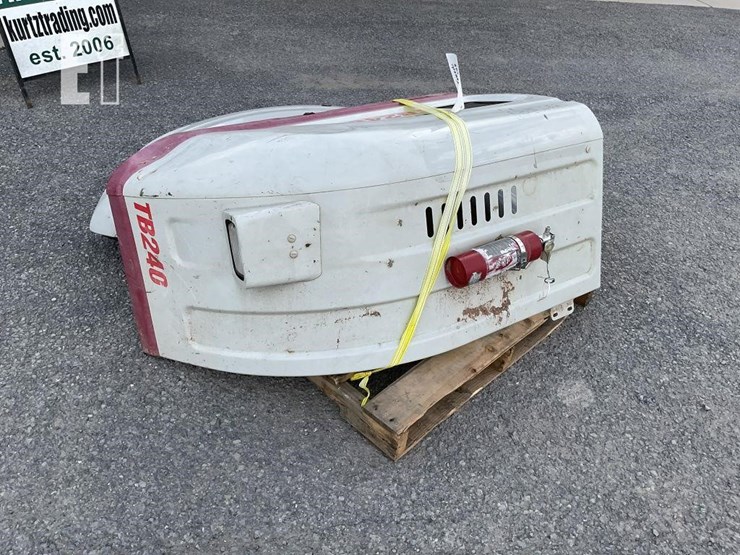 takeuchi-tb240-image-4