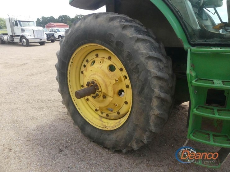 2012-john-deere-6210r-image-10