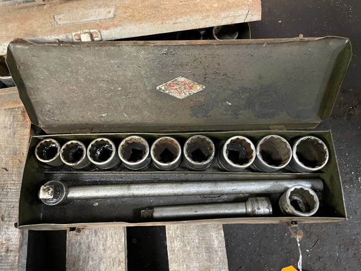 #8409-•-sk-socket-set-image-2