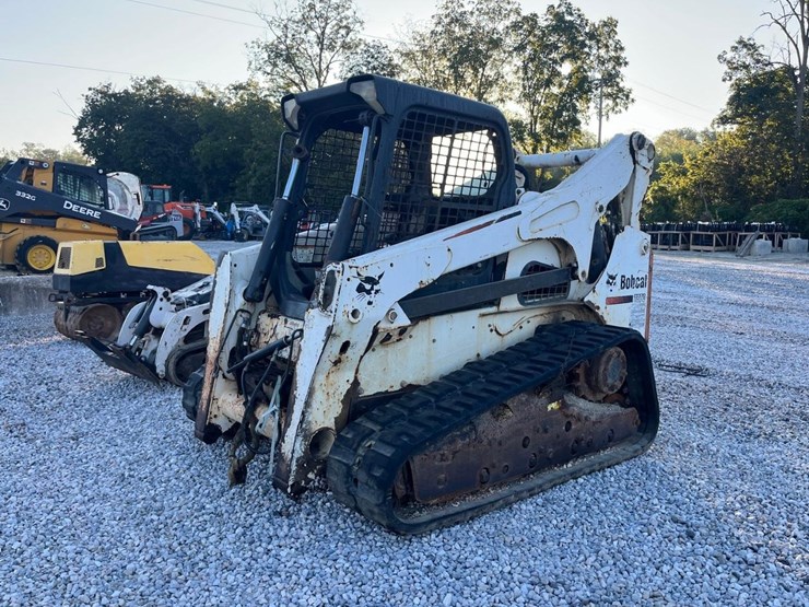 2012-bobcat-t870-image-2