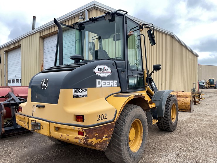 deere-304j-image-5