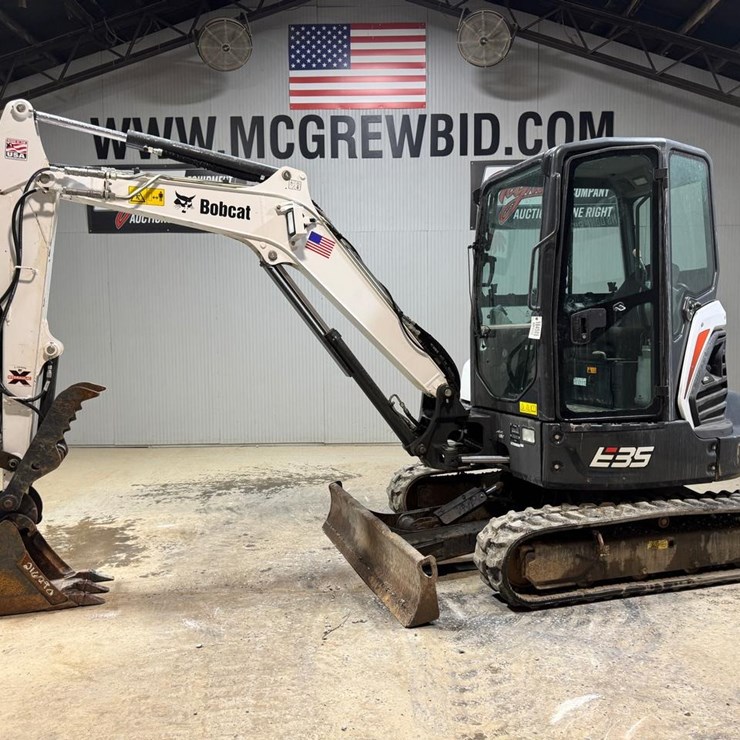 BOBCAT E35i