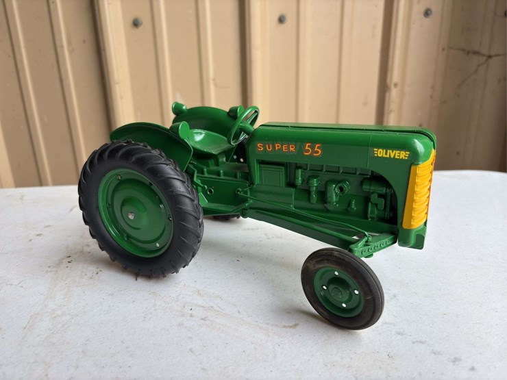 oliver-super-55-image-1