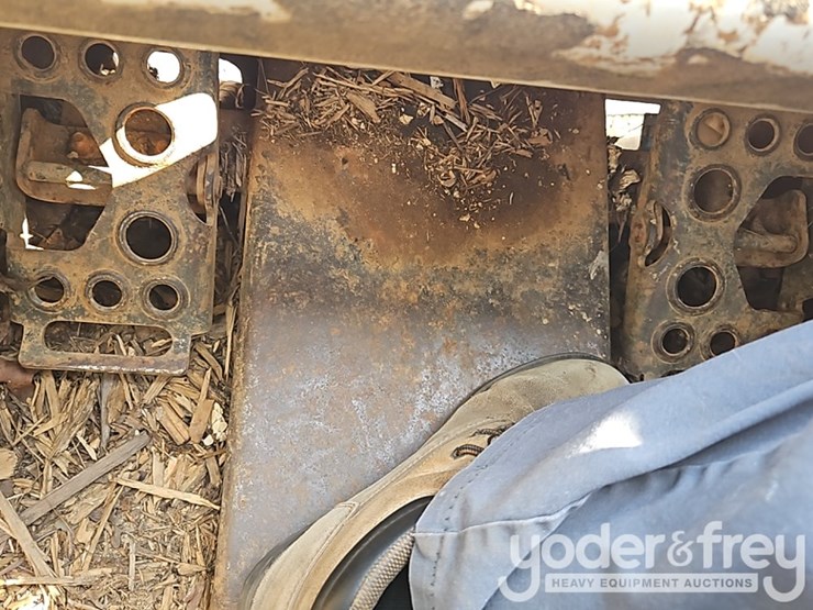 2006-bobcat-t300-image-26