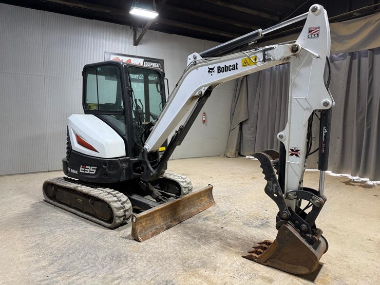 2020-bobcat-e35-image-7