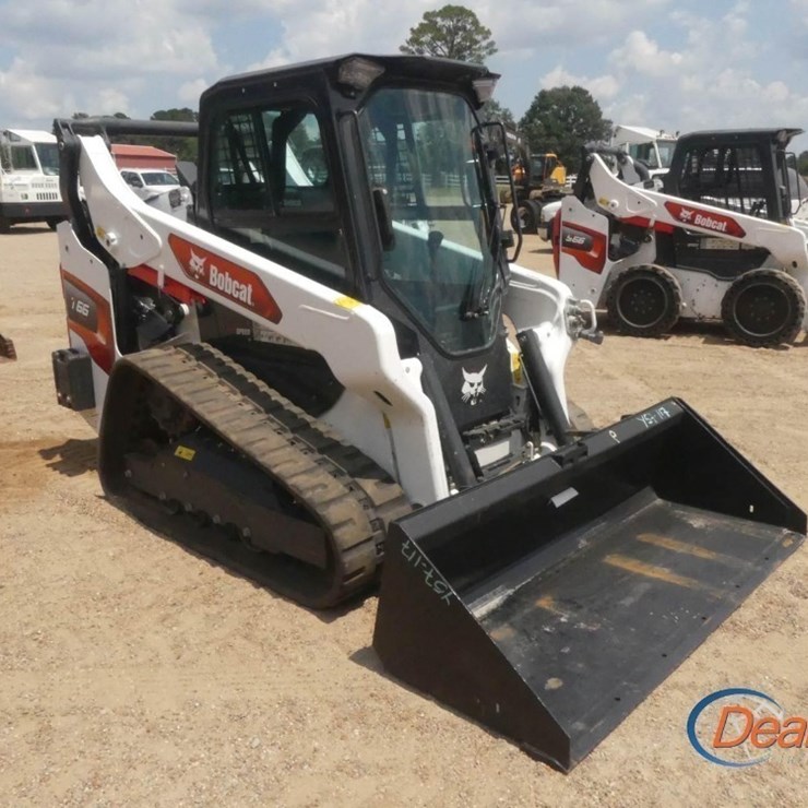 BOBCAT T66