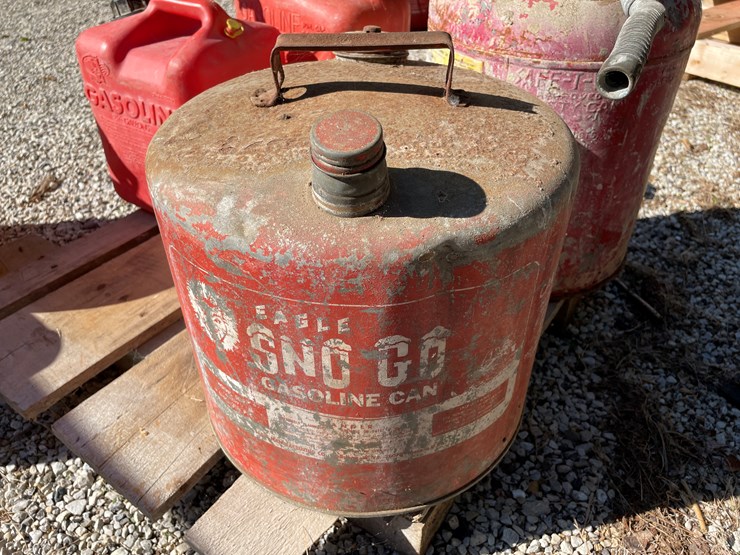 #1678-•-(2)-metal-fuel-tanks-image-3