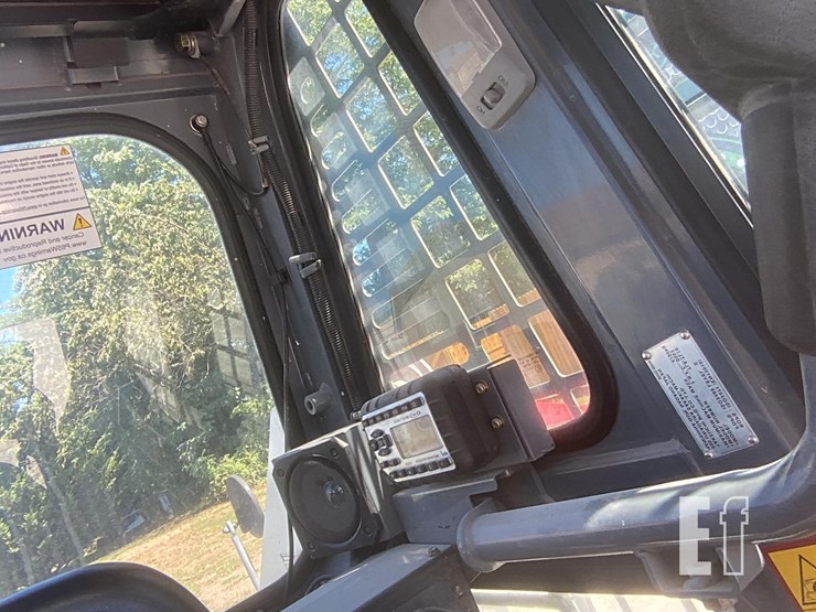 2019-takeuchi-tl8-image-20
