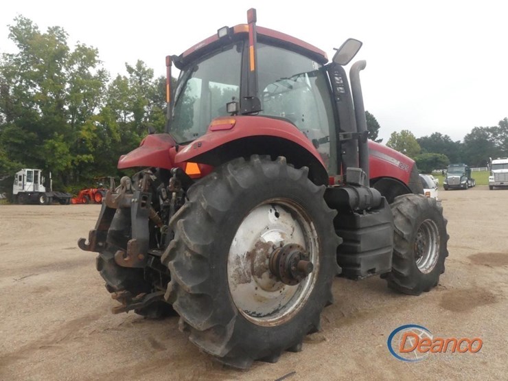 2014-case-ih-magnum-235-image-2
