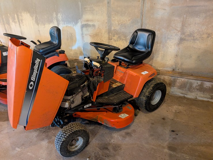 #3000-•-simplicity-38"-broadmoor-lawnmower-image-4