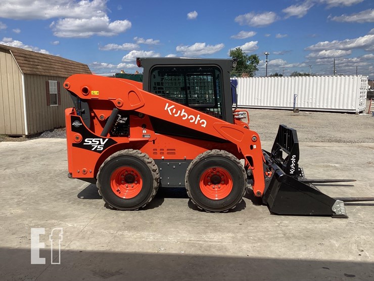 2023-kubota-ssv75-image-5