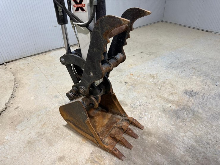 2020-bobcat-e35-image-9
