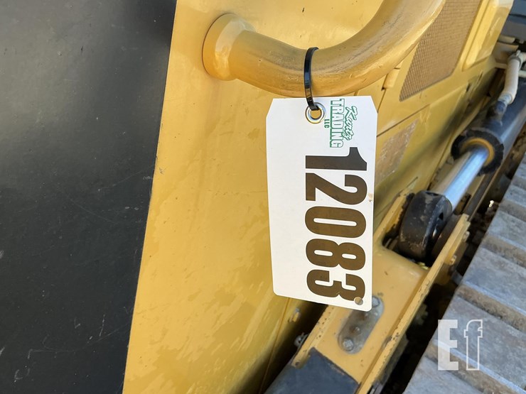 2016-caterpillar-d6k2-xl-image-20