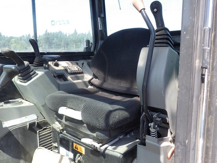 2019-bobcat-e85-image-25