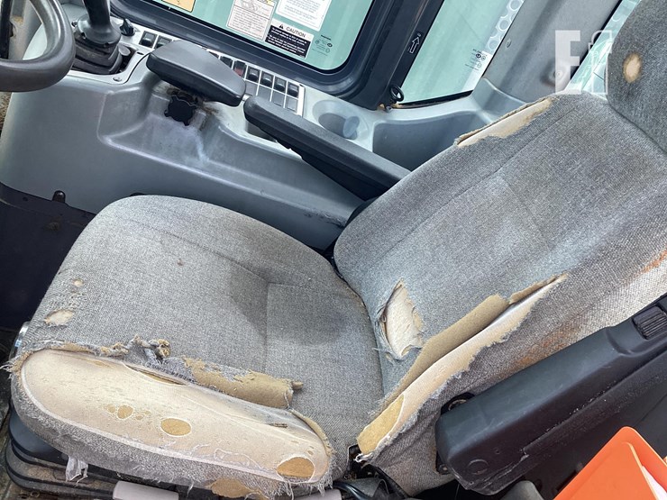 2013-doosan-dl250-image-14