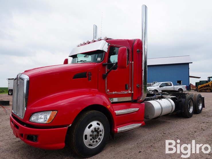 2009-kenworth-t660-image-1