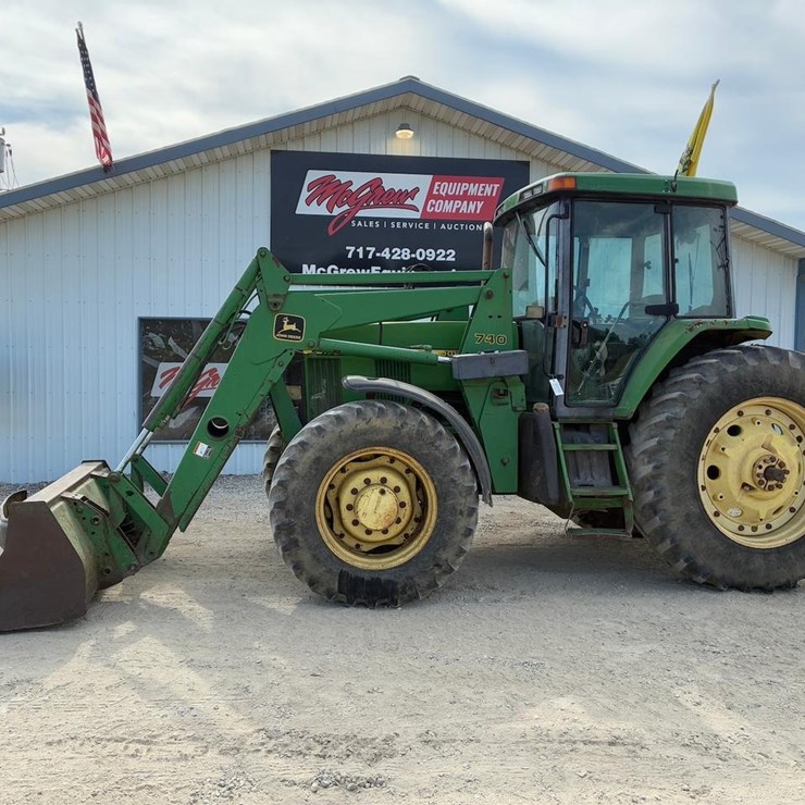 JOHN DEERE 7210