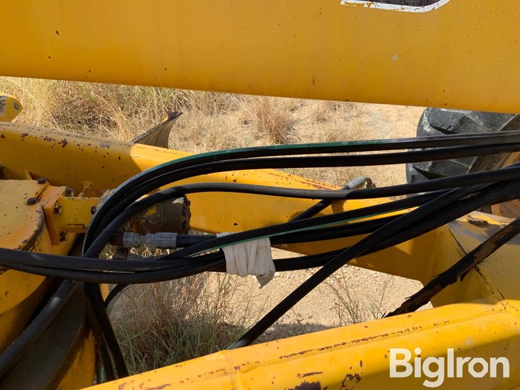 1991-deere-570b-image-15