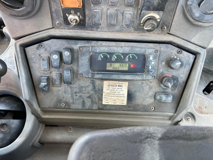 deere-310sj-image-27