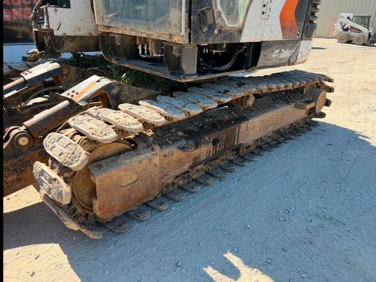 2020-bobcat-e145-image-15