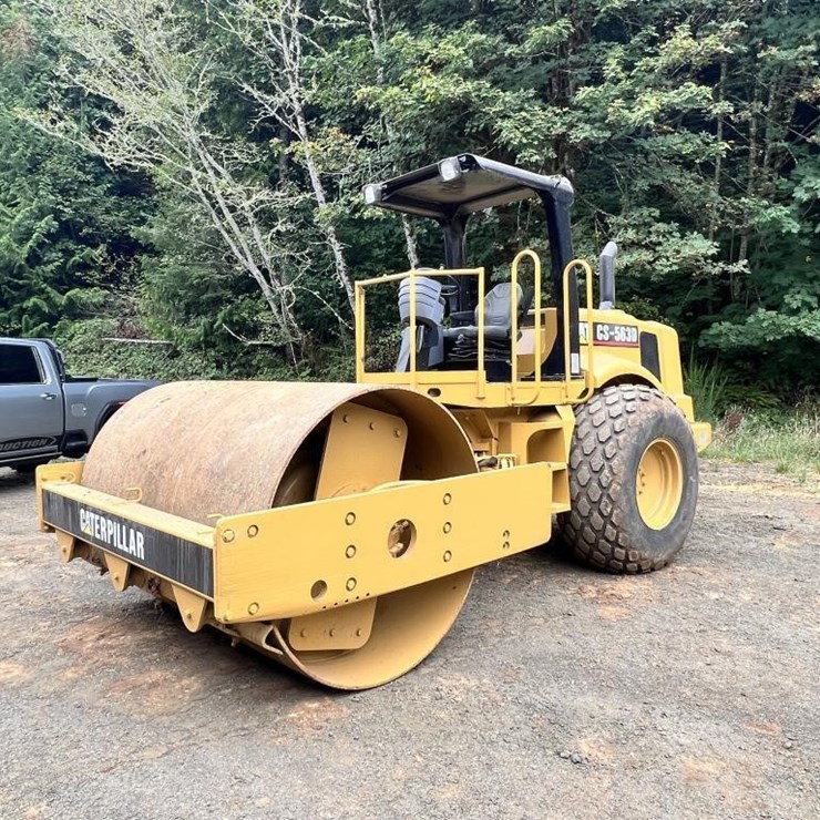 2000 CATERPILLAR CS-563D