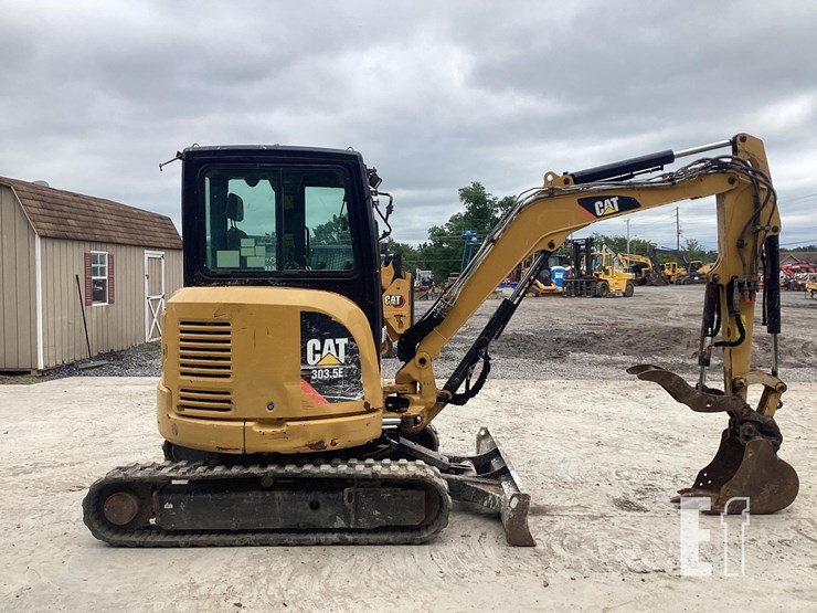 2015-caterpillar-303.5e2-cr-image-5