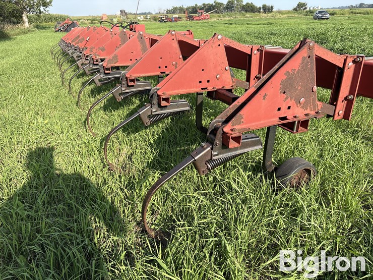 case-ih-183-image-16