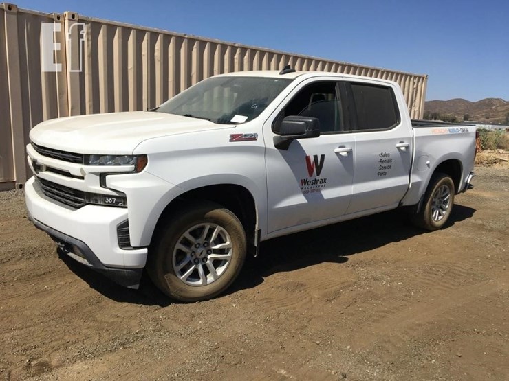 2019-chevrolet-silverado-image-1