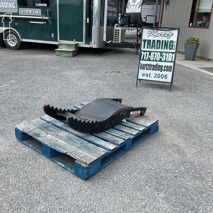 BOBCAT E85