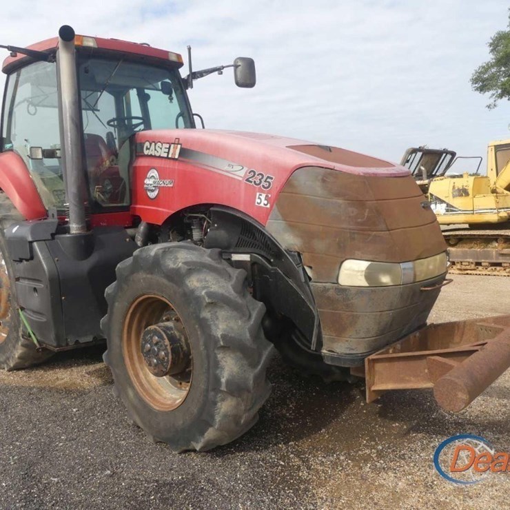 CASE IH MAGNUM 235