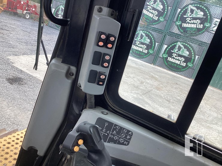 2018-caterpillar-d6t-lgp-image-17