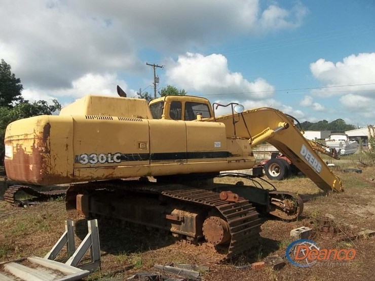 deere-330-lc-image-2