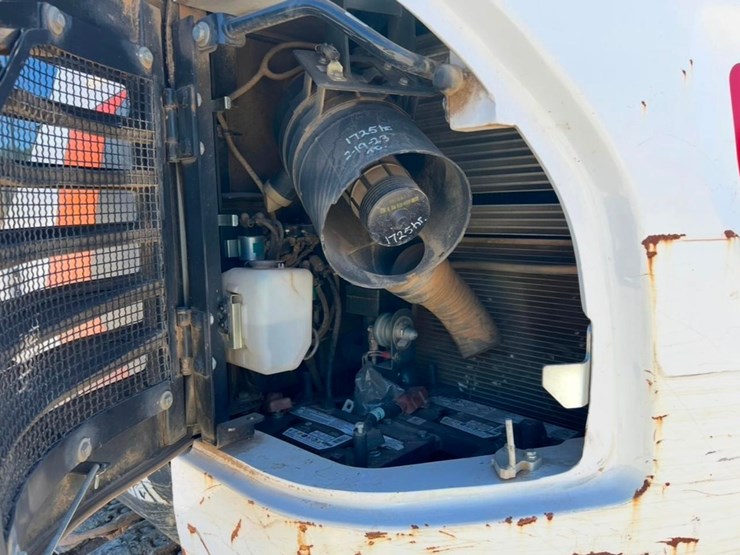 2020-bobcat-e145-image-19