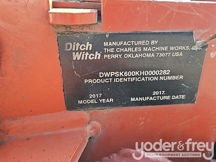 2017-ditch-witch-sk650-image-26