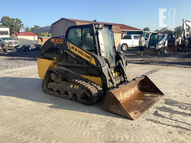 2023-new-holland-c332-image-8