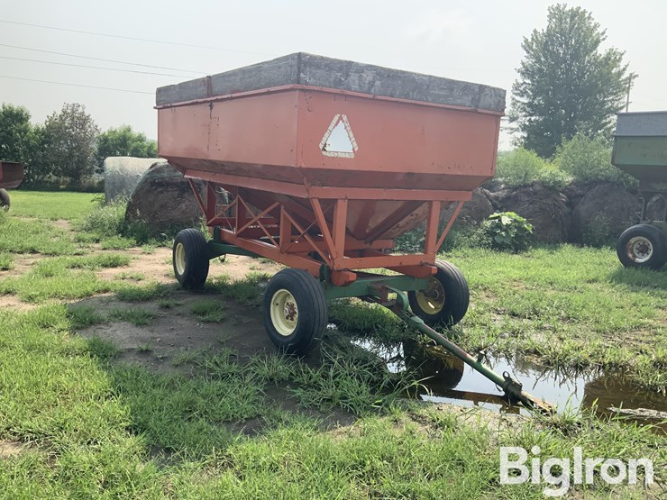 gravity-flow-wagon-image-3