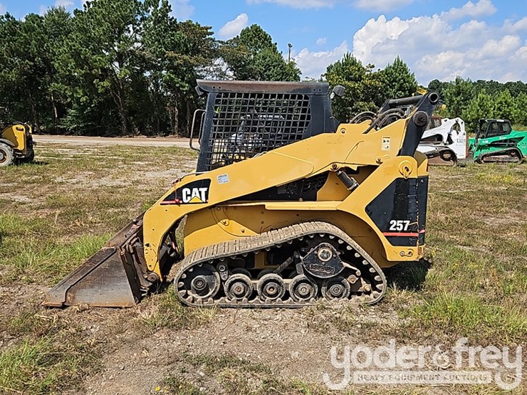 caterpillar-257-image-2
