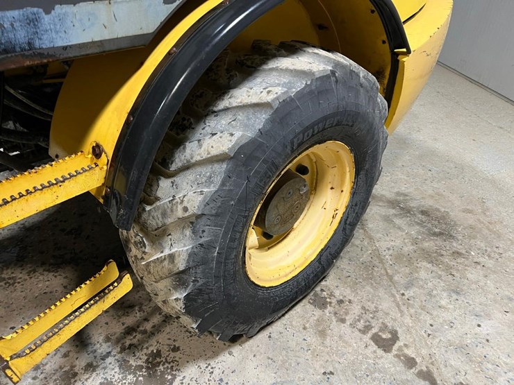 new-holland-w50tc-image-15