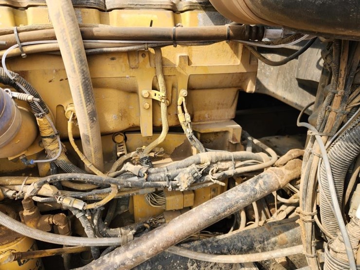 1999-peterbilt-379-image-30