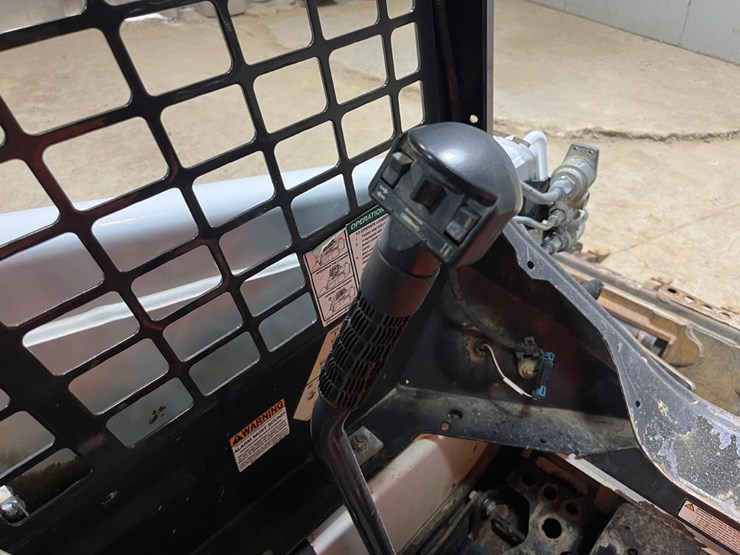2019-bobcat-t450-image-26